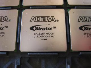 EP1S25F780C5