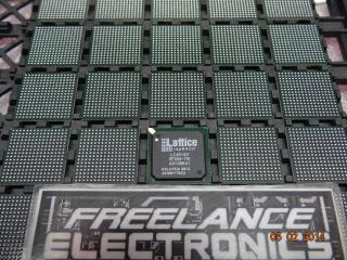 LC4512V-75F256I